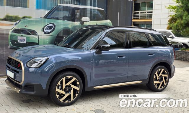 Mini COUNTRYMAN ALL4 Favoured купить на сайте DeffCars