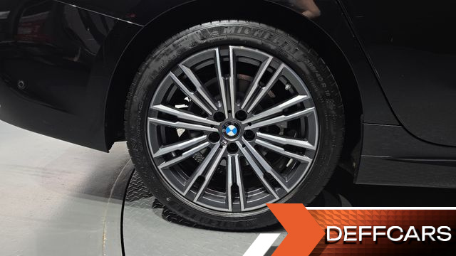 BMW 3-SERIES 320i M Sport купить на сайте DeffCars
