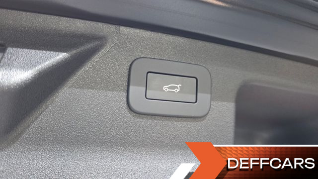 Land Rover DISCOVERY SPORT P250 Dynamic SE купить на сайте DeffCars