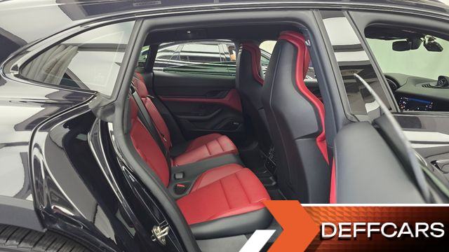 Porsche TAYCAN 4S Cross Turismo купить на сайте DeffCars