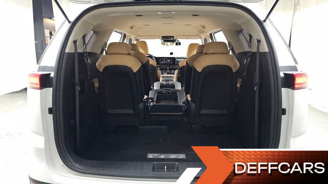 Kia CARNIVAL 11-Seater Prestige купить на сайте DeffCars