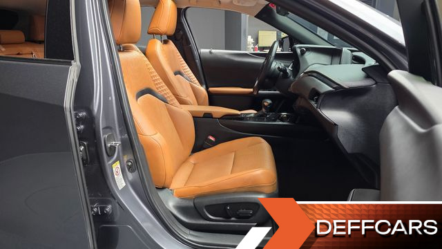Lexus UX 2.0 2WD купить на сайте DeffCars