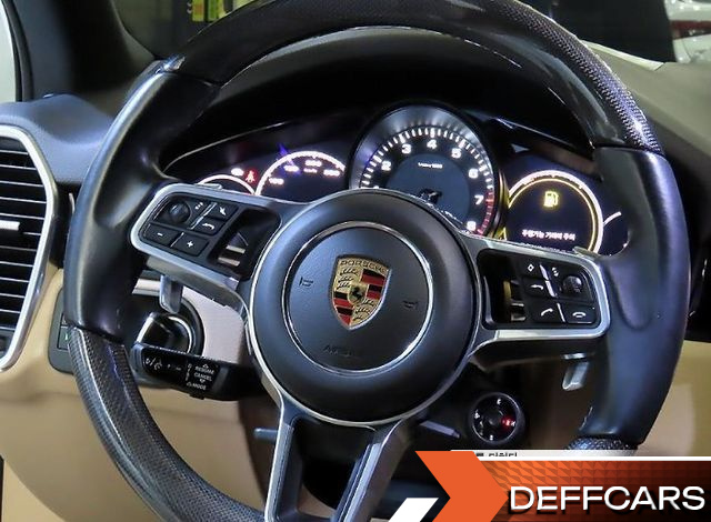 Porsche CAYENNE 3.0 E-Hybrid купить на сайте DeffCars