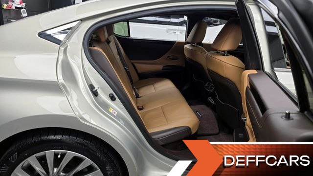 Lexus ES Luxury Plus купить на сайте DeffCars