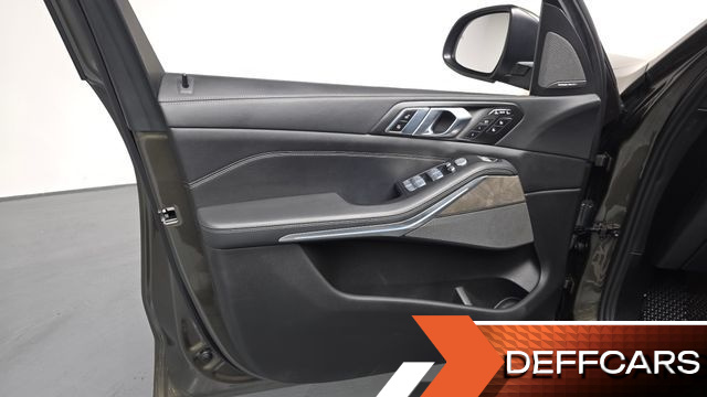 BMW X7 xDrive 40i Design Pure Excellence 7-Seater купить на сайте DeffCars