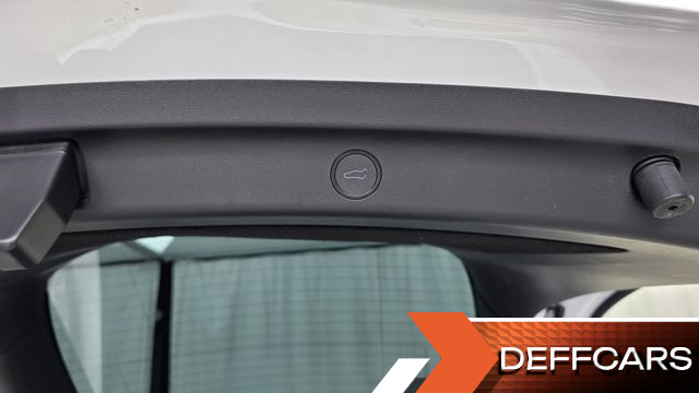 Tesla MODEL Y RWD купить на сайте DeffCars