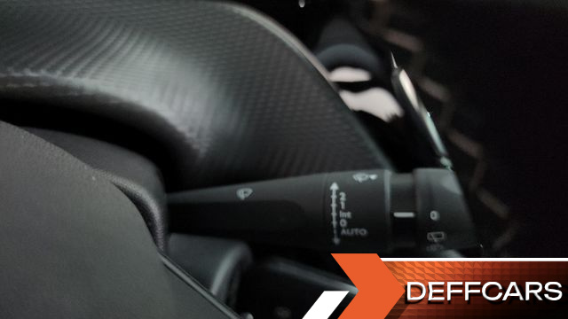 Peugeot 2008 1.5 BlueHDi Allure купить на сайте DeffCars