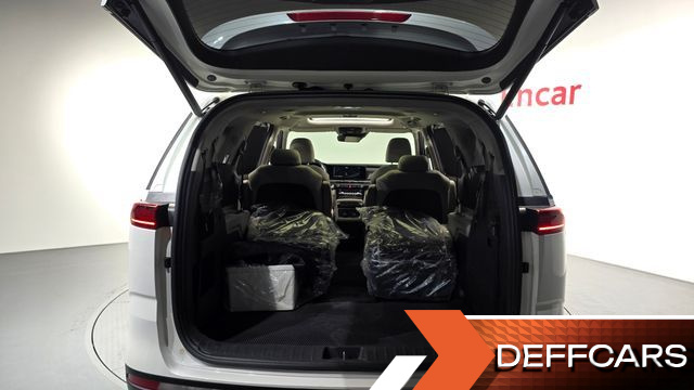Kia CARNIVAL 9-Seater Signature купить на сайте DeffCars