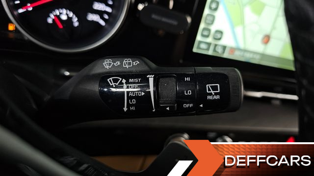Kia CARNIVAL 9-Seater Noblesse купить на сайте DeffCars