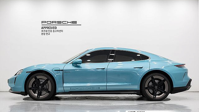 Porsche TAYCAN Turbo купить на сайте DeffCars