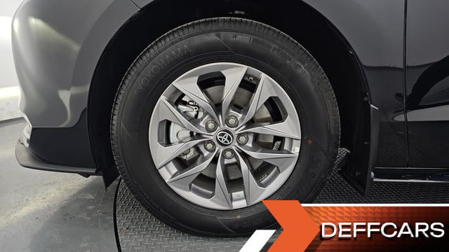 Toyota SIENNA 2.5 Hybrid AWD купить на сайте DeffCars