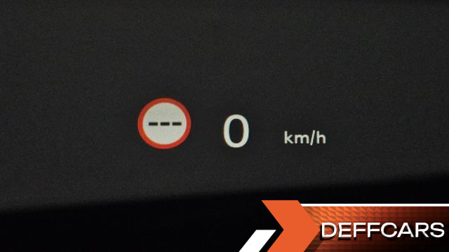 Mini COOPER 5Door Classic Launch Pack Third Generation купить на сайте DeffCars