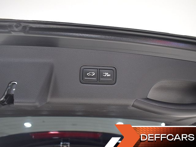 Kia CARNIVAL 9-Seater Signature купить на сайте DeffCars