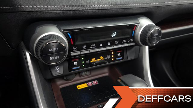 Toyota RAV4 2,5 4WD Hybrid LTD купить на сайте DeffCars