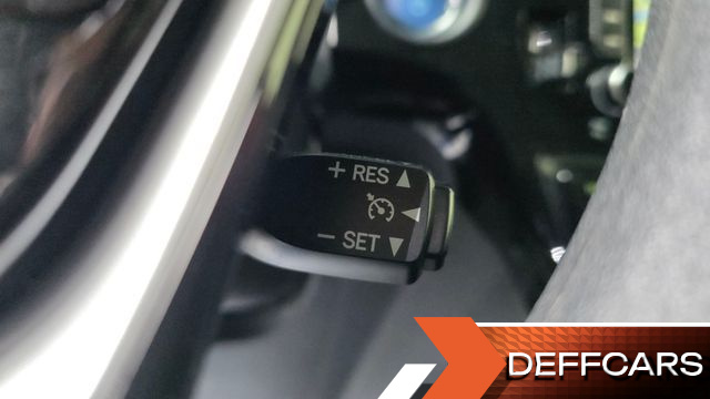 Toyota PRIUS 1.5 купить на сайте DeffCars