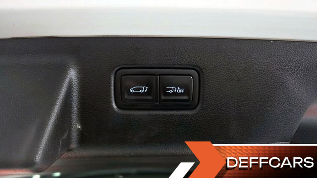 Hyundai STARIA 4WD Lounge 9-Seater Inspiration купить на сайте DeffCars