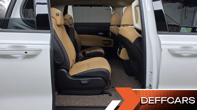 Kia CARNIVAL Gasoline 9-Seater Signature купить на сайте DeffCars