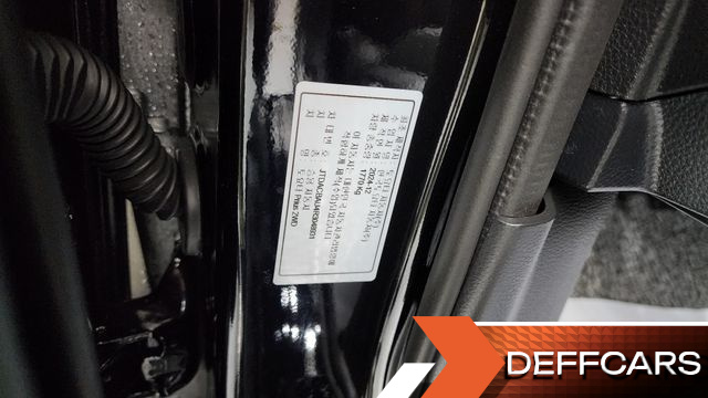 Toyota PRIUS 2.0 XLE купить на сайте DeffCars