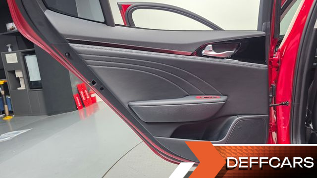 Kia STINGER 2.5 Platinum купить на сайте DeffCars