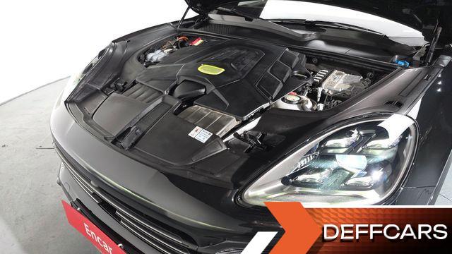 Porsche CAYENNE 3.0 E-HYBRID COUPE PLATINUM EDITION купить на сайте DeffCars