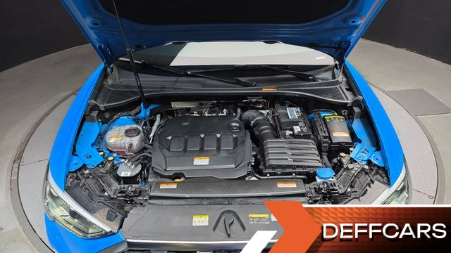 Audi Q3 35 TDI Quattro Premium Sportback купить на сайте DeffCars