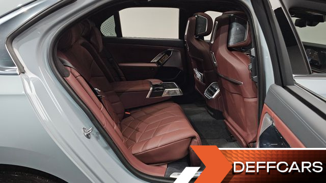 BMW 7-SERIES 740i sDrive M Sport купить на сайте DeffCars