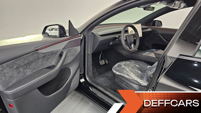 Tesla MODEL Y L Long Range AWD купить на сайте DeffCars