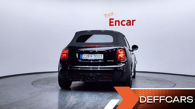Mini COOPER CONVERTIBLE JCW 3rd купить на сайте DeffCars