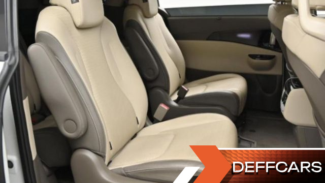 Kia CARNIVAL Gasoline 9-Seater Signature купить на сайте DeffCars