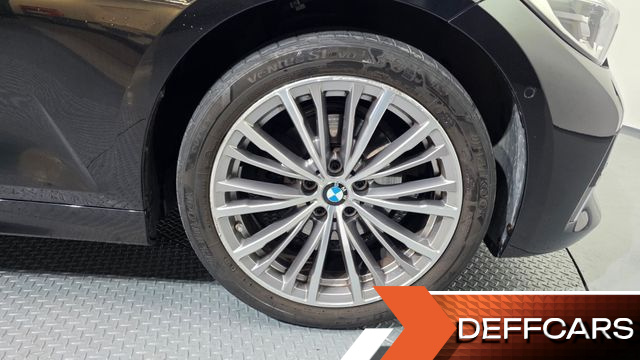 BMW 3-SERIES 320i Luxury купить на сайте DeffCars