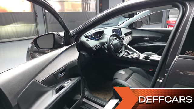 Peugeot 3008 1.2 Pure Tech Allure купить на сайте DeffCars