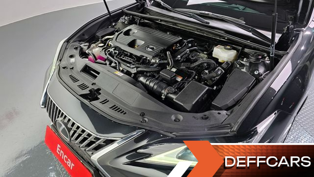 Lexus ES Luxury Plus купить на сайте DeffCars