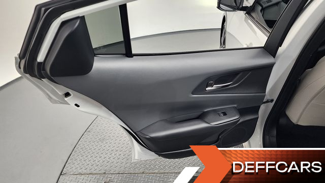 Toyota PRIUS 2.0 XLE купить на сайте DeffCars