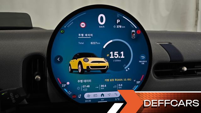 Mini COOPER 5 Door Favoured купить на сайте DeffCars