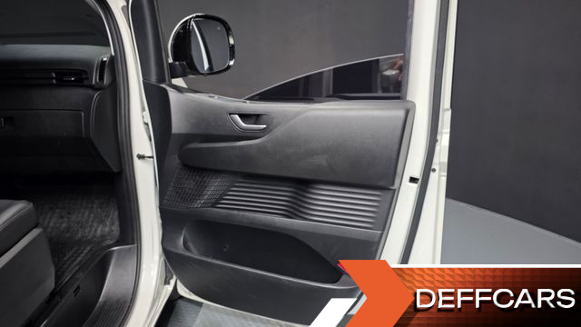Hyundai STARIA Cargo 5-Seater Modern купить на сайте DeffCars