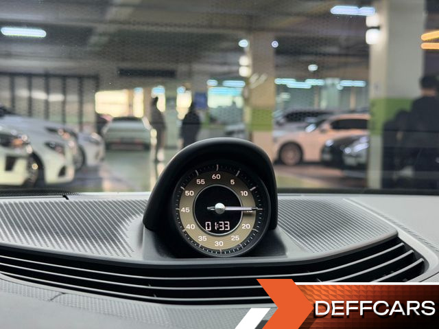 Porsche TAYCAN 4S купить на сайте DeffCars