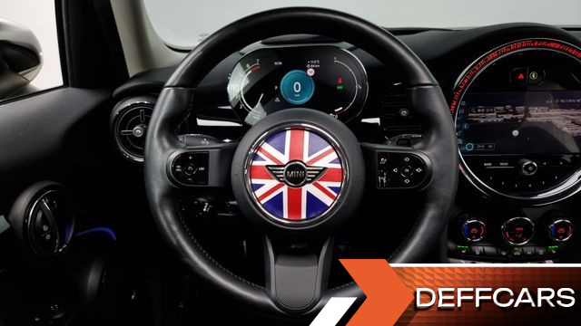 Mini COOPER 5Door Classic Third Generation купить на сайте DeffCars