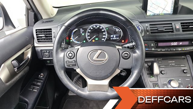 Lexus CT200H 1.8 Supreme ZWA10 купить на сайте DeffCars