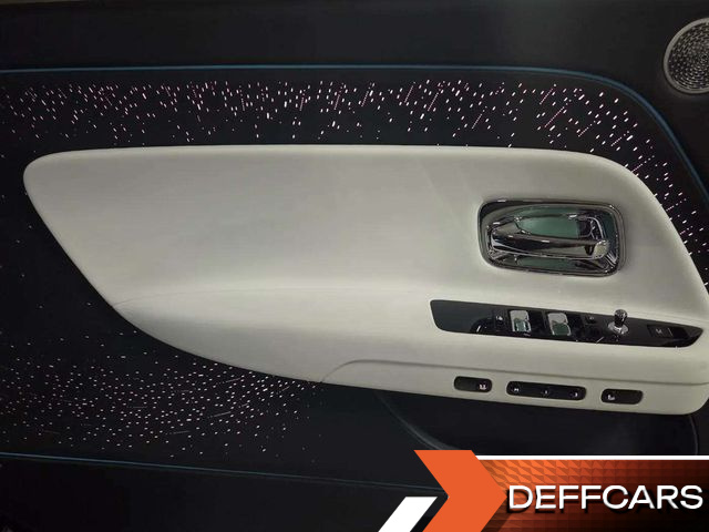 Rolls-Royce SPECTRE Coupe Black Badge купить на сайте DeffCars