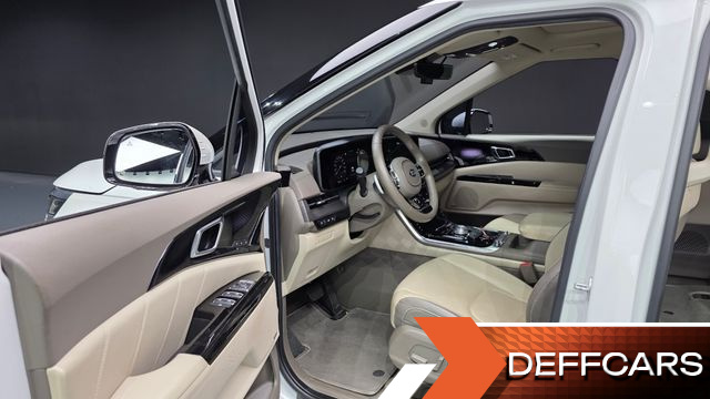 Kia CARNIVAL Gasoline 7-Seater Signature купить на сайте DeffCars