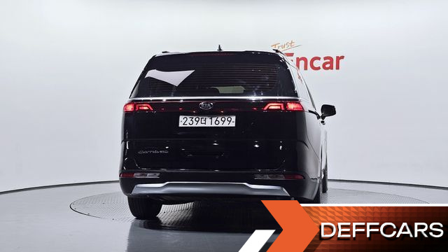 Kia CARNIVAL Gasoline 9-Seater Signature купить на сайте DeffCars