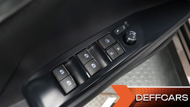 Toyota CAMRY 2.5 купить на сайте DeffCars