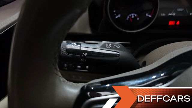 Kia CARNIVAL 9-Seater Prestige купить на сайте DeffCars