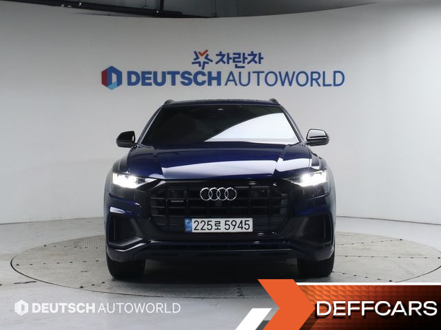 Audi Q8 55 TFSI Quattro Premium купить на сайте DeffCars