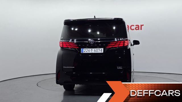 Toyota ALPHARD 2.5 HEV Executive AWD купить на сайте DeffCars