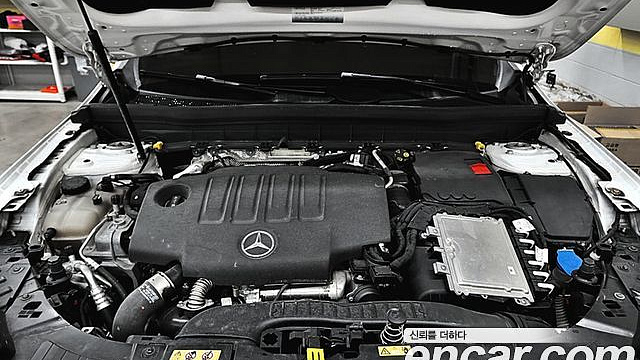Mercedes GLB-CLASS GLB200 d купить на сайте DeffCars