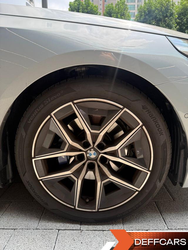 BMW 5-SERIES 520i M Sport купить на сайте DeffCars