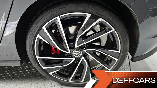 Volkswagen GOLF 2.0 GTI купить на сайте DeffCars