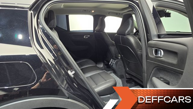 Volvo XC40 B4 Momentum купить на сайте DeffCars