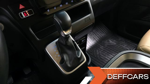 Hyundai STARIA Cargo 5-Seater Modern купить на сайте DeffCars